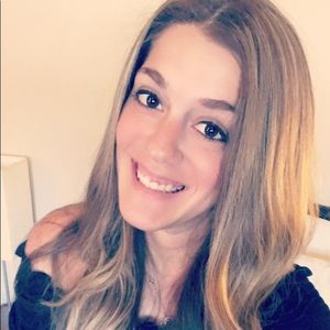 Meet your Posher, Jeannine